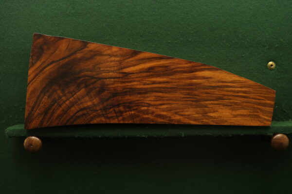 Pair 16 - Image 5