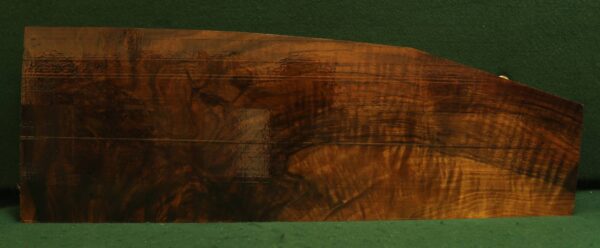 VA250305 - Image 2